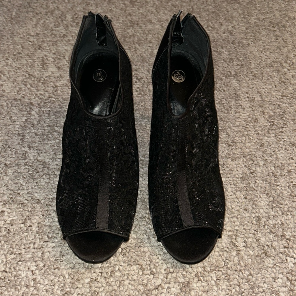 Black Lace Heels